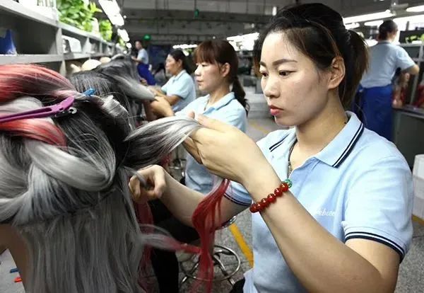36氪出海·行业｜在非洲卖假发，如何降低不确定性？